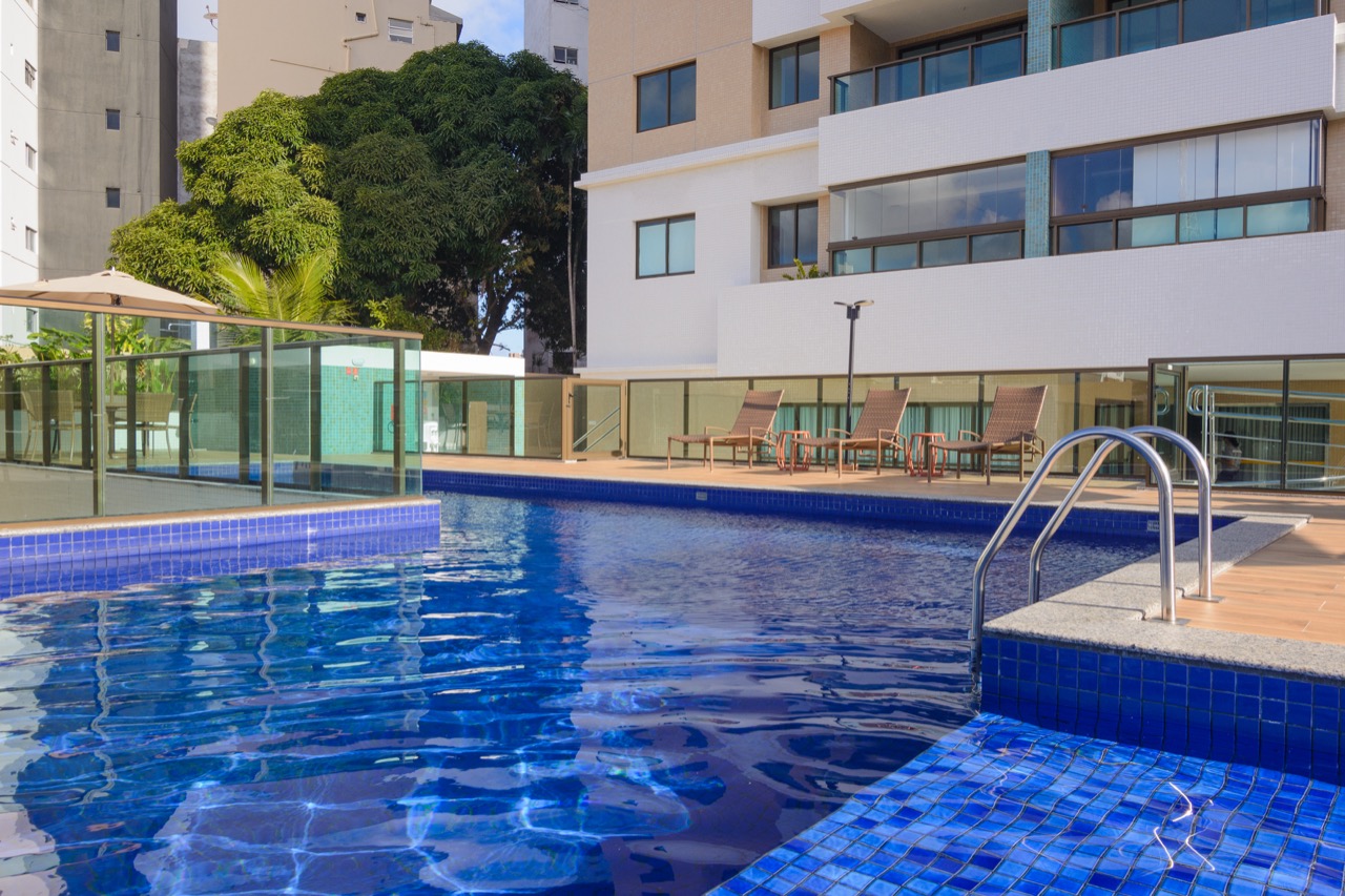 PISCINA.jpeg
